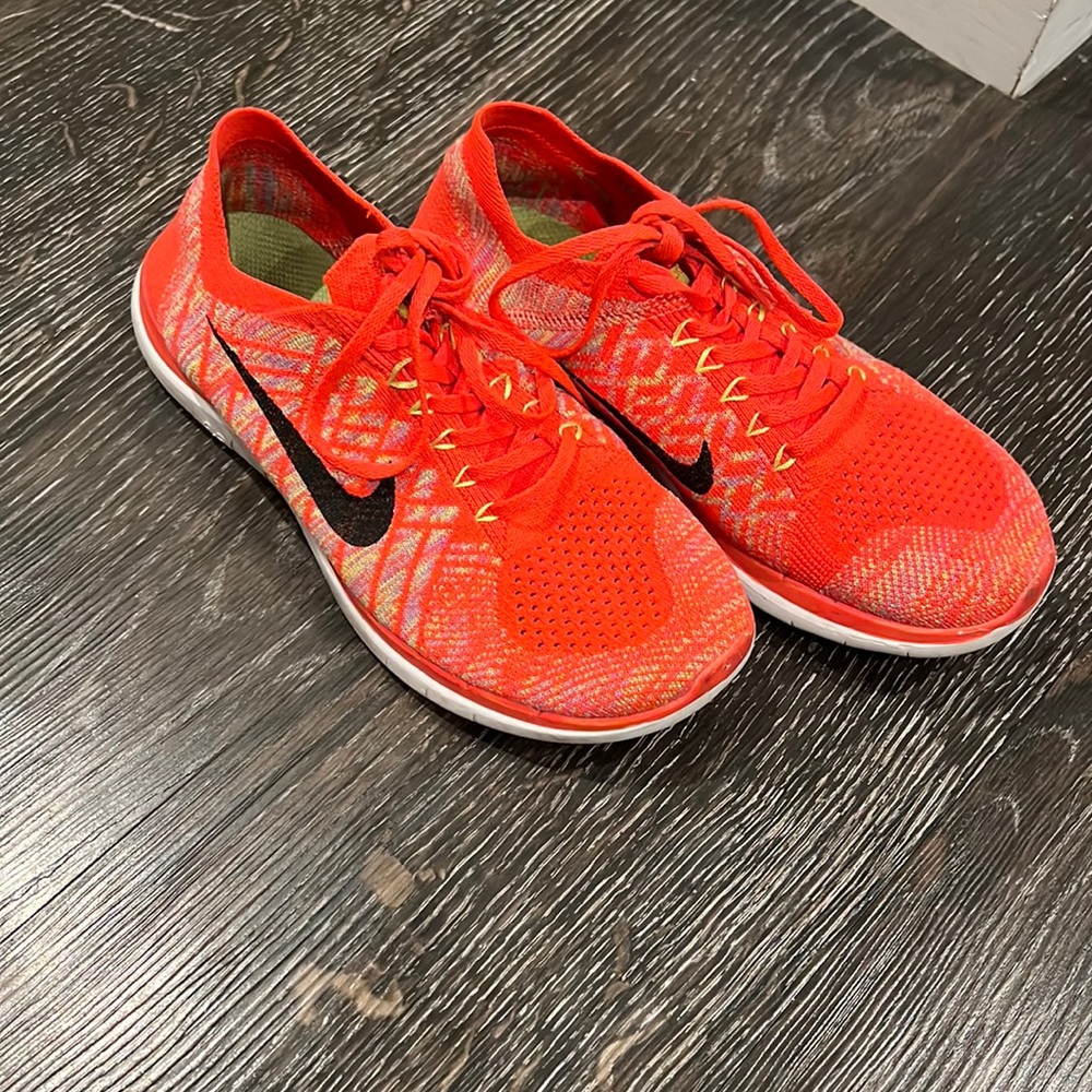 women nike shoes